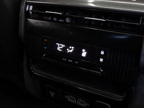Used 2022 Jeep Wagoneer Series I w/ Convenience Group I RWD image 27