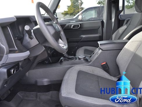 Used 2023 Ford Bronco 4-Door AWD/4WD image 10