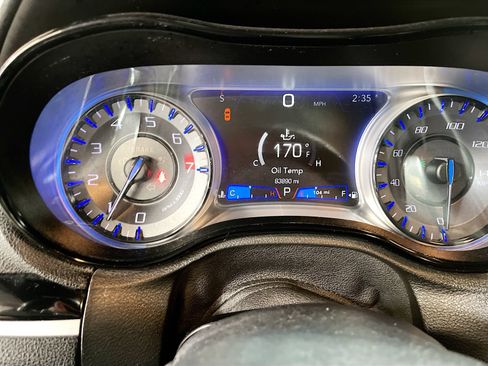 Used 2019 Chrysler 300 S AWD/4WD image 12