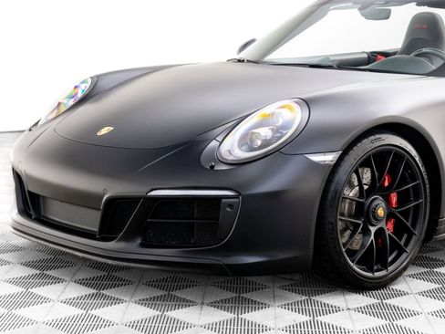 Used 2018 Porsche 911 Carrera 4 GTS image 36