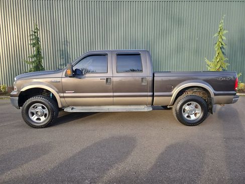 Used 2006 Ford F250 4x4 Crew Cab Super Duty image 3