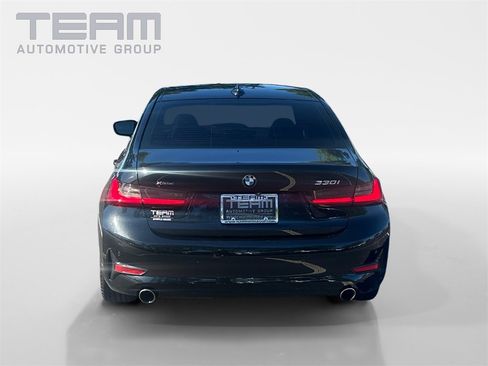 Used 2021 BMW 330i xDrive Sedan w/ Convenience Package image 6