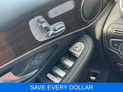 Used 2020 Mercedes-Benz GLC 300 image 7