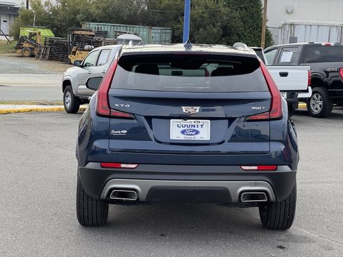 Used 2021 Cadillac XT4 Premium Luxury image 10