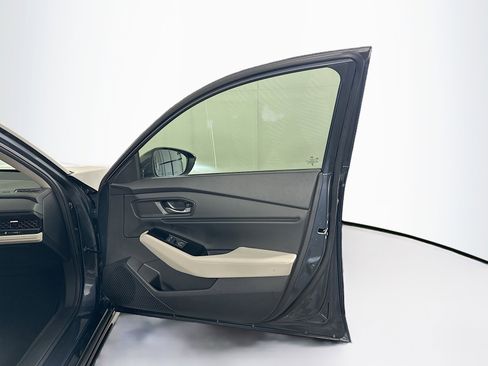 Used 2023 Honda Accord Touring image 30