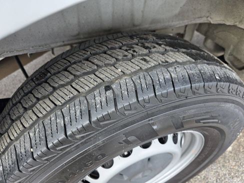 Used 2020 Mercedes-Benz Sprinter 2500 w/ Driver Convenience Package image 25