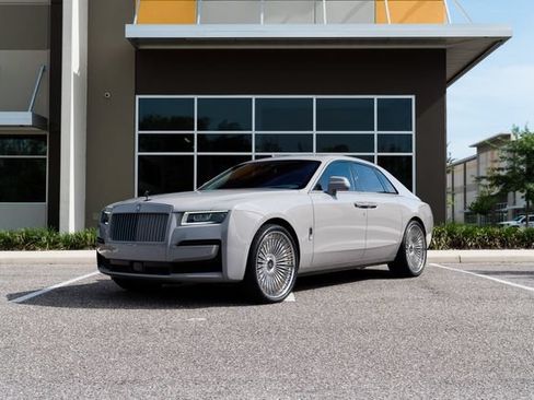 Used 2024 Rolls-Royce Ghost Black Badge AWD/4WD image 7