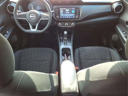 Used 2023 Nissan Kicks SV FWD image 11