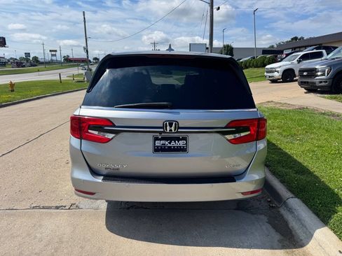 Used 2023 Honda Odyssey Touring image 4