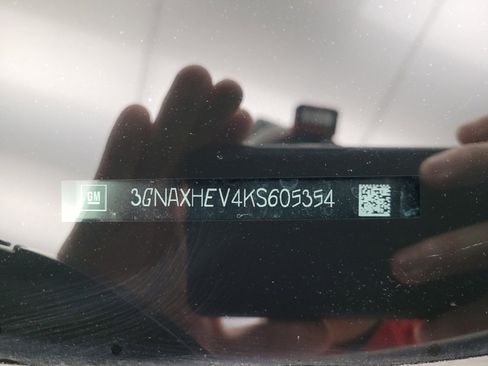 Used 2019 Chevrolet Equinox LS w/ LS Convenience Package image 33