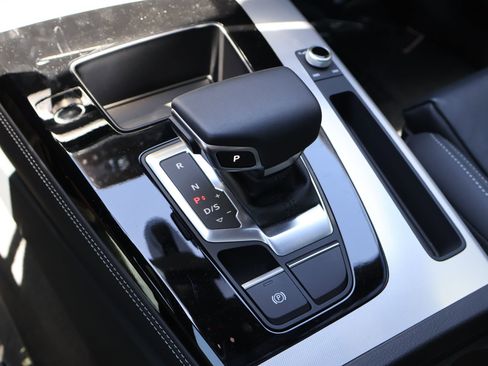 Used 2024 Audi Q5 2.0T Premium Plus AWD/4WD image 18