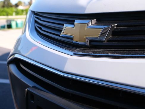 Used 2018 Chevrolet Sonic Premier w/ Driver Confidence Package image 11