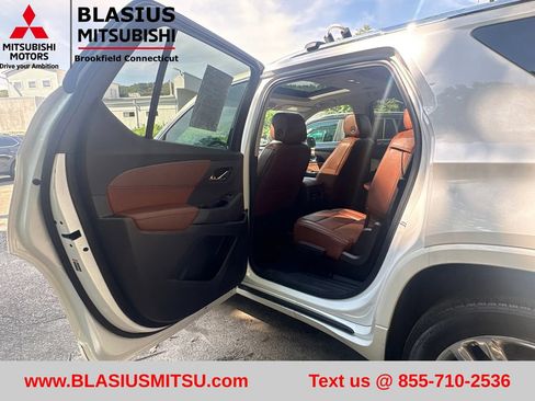 Used 2021 Chevrolet Traverse High Country w/ LPO, Floor Liner Package AWD/4WD image 19