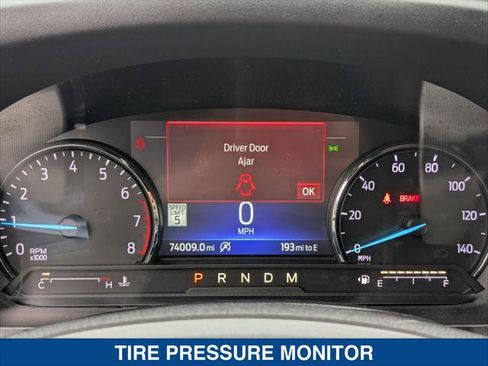 Used 2020 Ford Explorer XLT w/ Equipment Group 202A AWD/4WD image 16