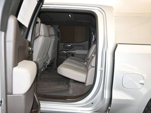 Used 2020 Chevrolet Silverado 1500 LTZ AWD/4WD image 23