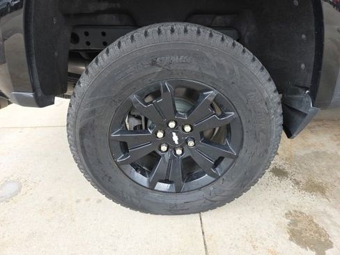 Used 2021 Chevrolet Colorado Z71 w/ Z71 Midnight Edition AWD/4WD image 75