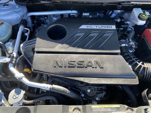 Used 2023 Nissan Rogue SV image 24
