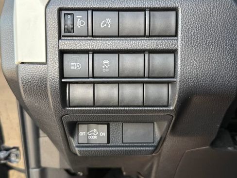 Used 2024 Toyota Tacoma TRD Off-Road AWD/4WD image 23