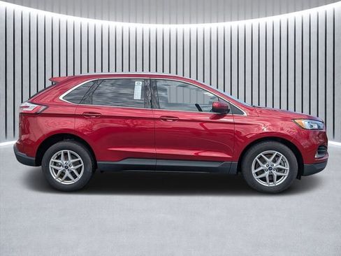 Used 2021 Ford Edge SEL w/ Convenience Package image 2