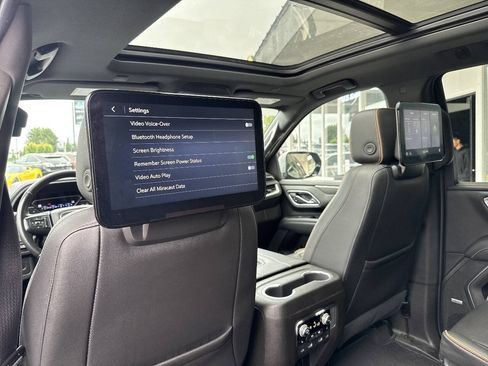 Used 2021 GMC Yukon AT4 w/ AT4 Premium Package AWD/4WD image 33