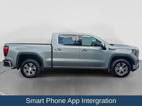 Used 2025 GMC Sierra 1500 SLT RWD image 10