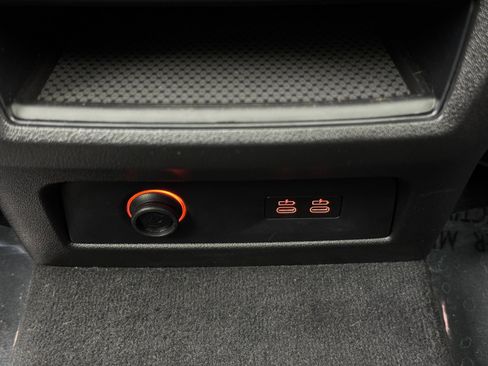 Used 2024 BMW X5 sDrive40i w/ Premium Package image 42