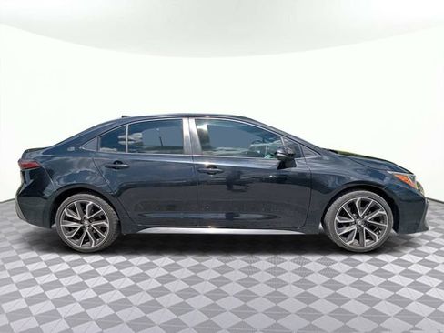 Used 2020 Toyota Corolla SE FWD image 2
