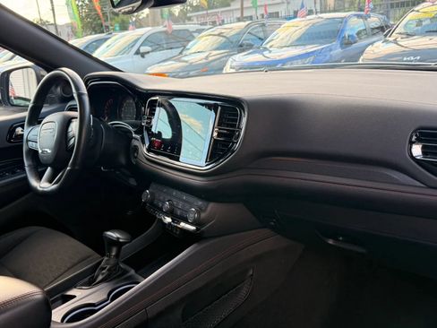 Used 2025 Dodge Durango GT AWD/4WD image 16
