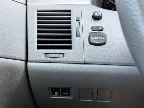 Used 2007 Toyota Avalon XL FWD image 25