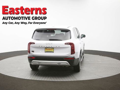 Used 2022 Kia Telluride LX AWD/4WD image 38