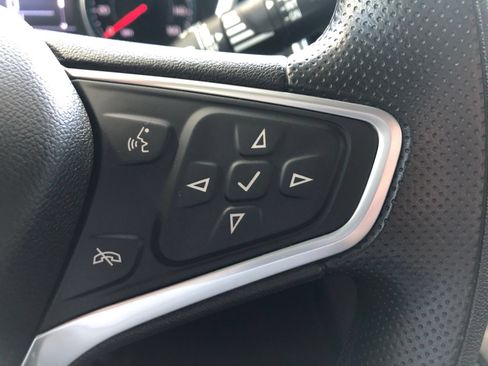 Used 2022 Chevrolet Equinox LT FWD image 34