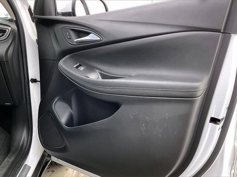 Certified 2023 Buick Encore GX Preferred w/ Cold Weather Comfort Package image 21