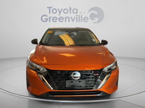 Used 2024 Nissan Sentra SR w/ SR Premium Package FWD image 9