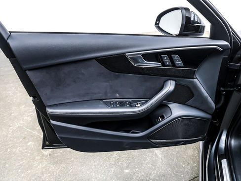 Used 2023 Audi S4 Premium Plus w/ Premium Plus Package image 22