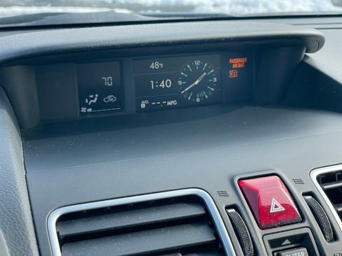 Used 2018 Subaru Forester 2.5i Premium w/ All-Weather Package image 17