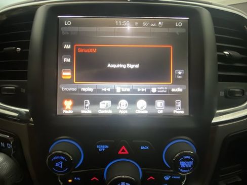 Used 2017 RAM 1500 Laramie RWD image 16