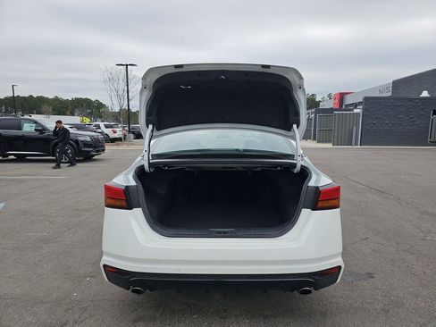 Used 2025 Nissan Altima 2.5 SR w/ SR Premium Package image 16