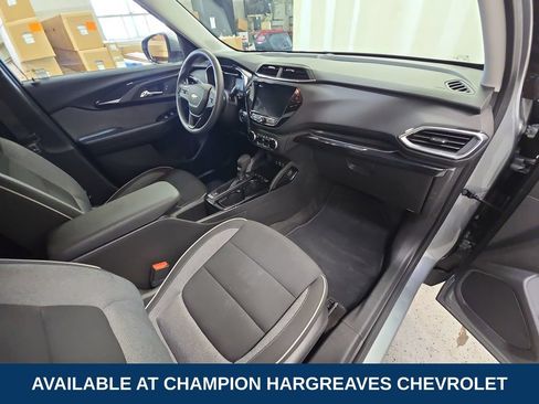 Used 2023 Chevrolet TrailBlazer LT w/ Convenience Package FWD image 37