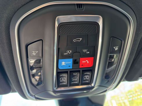 New 2026 Jeep Grand Cherokee Limited AWD/4WD image 27