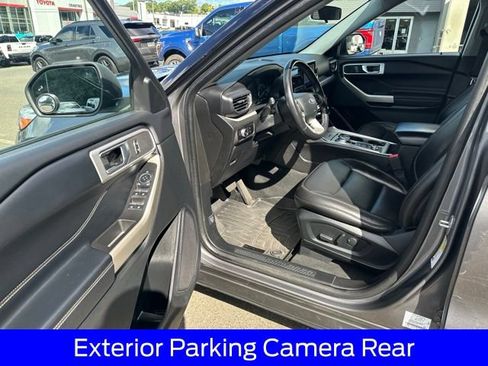 Certified 2023 Ford Explorer XLT w/ Equipment Group 202A AWD/4WD image 13
