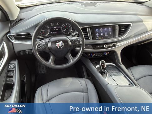 Used 2020 Buick Enclave Essence AWD/4WD image 9