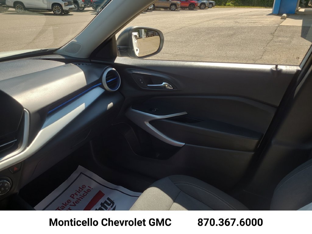 Certified 2024 Chevrolet Trax LS FWD image 24