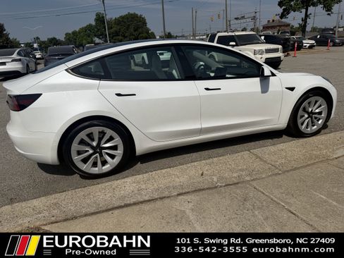 Used 2022 Tesla Model 3 Long Range AWD/4WD image 28