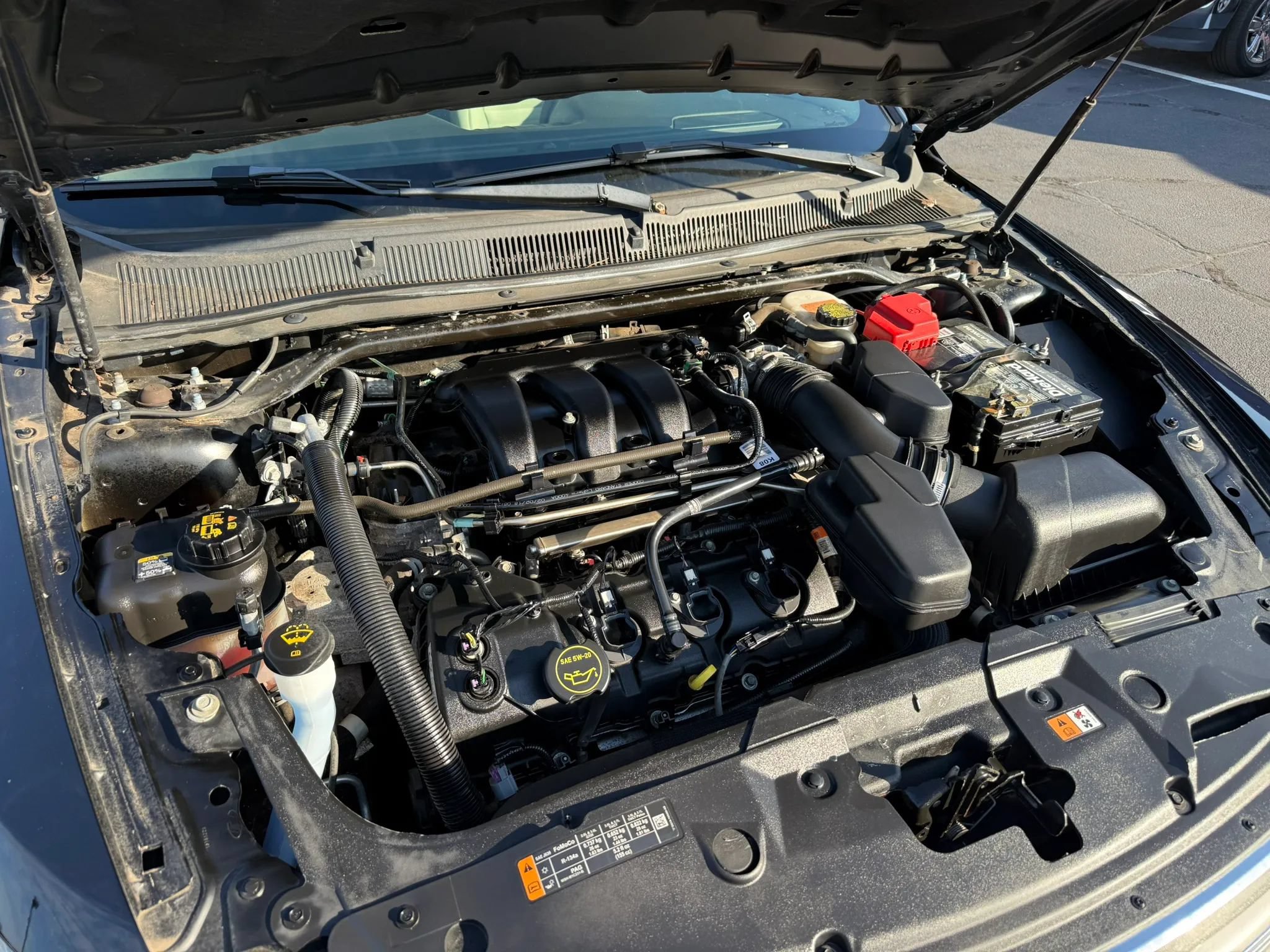 Used 2018 Ford Taurus SE FWD image 37