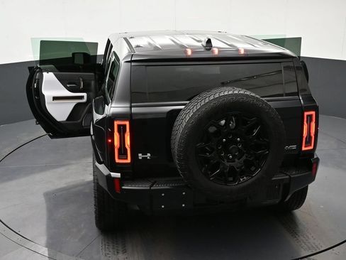Used 2025 GMC Hummer EV 2X AWD/4WD image 35