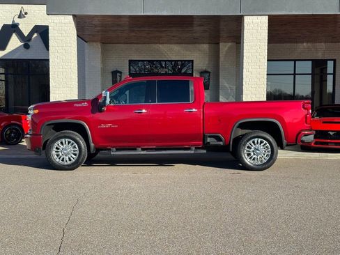 Used 2020 Chevrolet Silverado 2500 High Country w/ Technology Package image 7