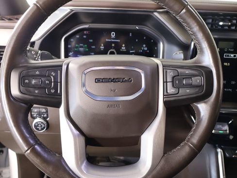 Used 2024 GMC Sierra 1500 Denali image 3
