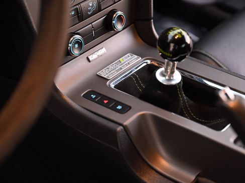 Used 2012 Ford Mustang GT Premium w/ HID Headlamps & Security Pkg image 22