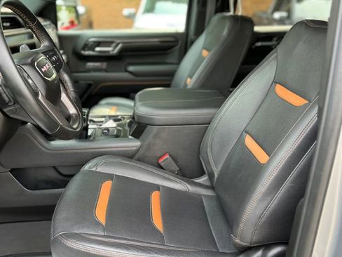 Used 2024 GMC Sierra 1500 AT4 w/ AT4 Premium Package AWD/4WD image 11