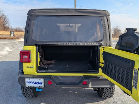 Used 2023 Jeep Wrangler Rubicon image 13